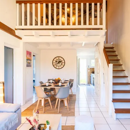 Holiday home Maison Des Embruns Biscarrosse